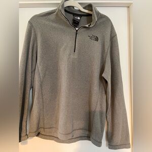 Men’s North Face quarter zip